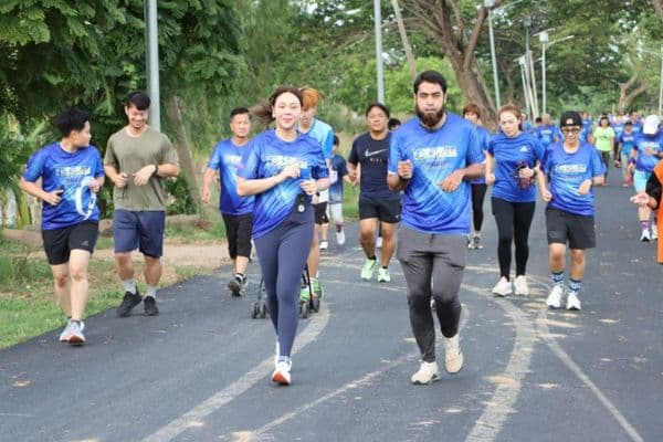 ภาพประกอบข่าว ลำดับที่ 4 จาก เปิดงานและร่วมวิ่ง ระยะทาง 3.2 กิโลเมตร ในงานวิ่งสมาธิ วิสาขะพุทธบูชา 2566