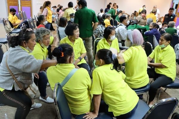 ภาพประกอบข่าว ลำดับที่ 3 จาก ประชุมชี้แจงการเลือกตั้งคณะกรรมการชุมชนวาระใหม่