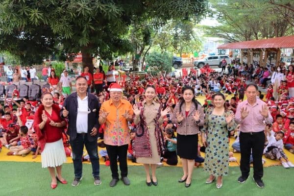ภาพประกอบข่าว ลำดับที่ 8 จาก กิจกรรมวันคริสต์มาส วันส่งท้ายปีเก่าและต้อนรับปีใหม่ โรงเรียนชุมชนเทศบาลวัดมณีสถิตกปิฏฐาราม