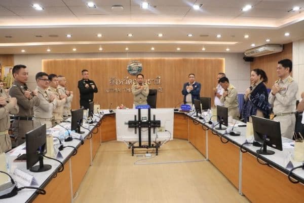 ภาพประกอบข่าว ลำดับที่ 2 จาก ร่วมประชุมคณะกรมการจังหวัดและหัวหน้าส่วนราชการจังหวัดอุทัยธานี ครั้งที่ 12/2566