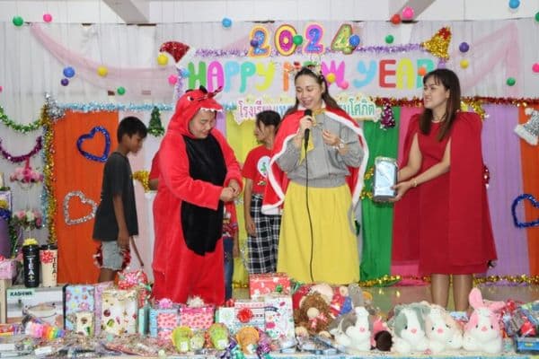 ภาพประกอบข่าว ลำดับที่ 8 จาก กิจกรรมวันคริสต์มาส วันปีใหม่ และวันเด็กแห่งชาติ โรงเรียนเทศบาลวัดธรรมโศภิต
