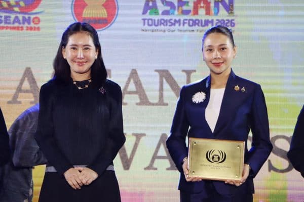ภาพประกอบข่าว ลำดับที่ 1 จาก "เทศบาลเมืองอุทัยธานี" ได้รับการรับรองมาตรฐาน "เมืองท่องเที่ยวสะอาดระดับอาเซียน" (ASEAN Clean Tourist City Standard)
