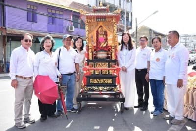 ภาพประกอบข่าว ลำดับที่ 4 จาก ตั้งโต๊ะงานแห่เจ้า