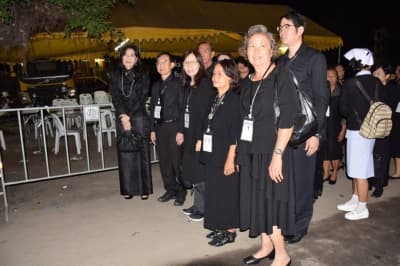 ภาพประกอบข่าว ลำดับที่ 2 จาก กราบพระบรมศพ รัชกาลที่ 9
