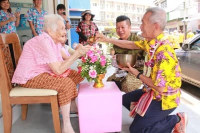 ภาพประกอบข่าว ลำดับที่ 24 จาก กิจกรรมประเพณีสงกรานต์ประจำปี 2561