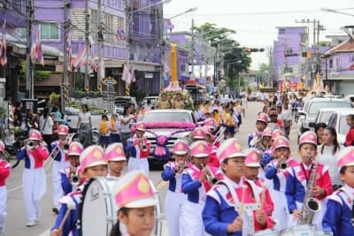 ภาพประกอบข่าว ลำดับที่ 4 จาก ประเพณีแห่เทียนเข้าพรรษา ประจำปี 2560