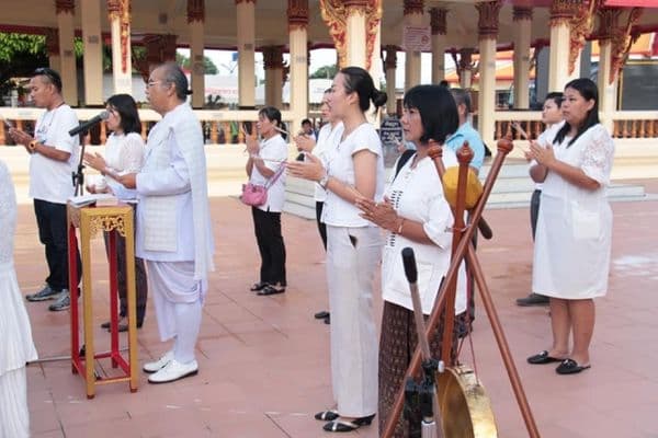 ภาพประกอบข่าว ลำดับที่ 6 จาก จัดพิธีบวงสรวงการจัดงานประเพณีตักบาตรเทโว ประจำปี 2563