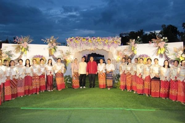 ภาพประกอบข่าว ลำดับที่ 7 จาก านประเพณีตักบาตรเทโว ประจำปี 2563
