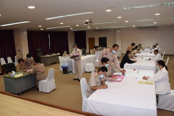 ภาพประกอบข่าว ลำดับที่ 2 จาก วันแรกรับสมัครรับเลือกตั้งสมาชิกสภาเทศบาลเมืองอุทัยธานีและนายกเทศมนตรีเมืองอุทัยธานี​
