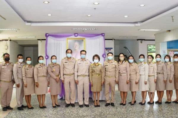 ภาพประกอบข่าว ลำดับที่ 5 จาก ร่วมลงนามถวายพระพร สมเด็จพระกนิษฐาธิราชเจ้า กรมสมเด็จพระเทพรัตนราชสุดาฯ สยามบรมราชกุมารี ให้พระองค์ทรงพระเจริญ และหายจากพระอาการประชวร