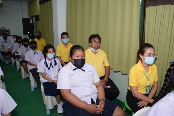 ภาพประกอบข่าว ลำดับที่ 5 จาก บรรยายหัวข้อ ความสำคัญของสถาบันพระมหากษัตริย์กับประเทศไทย ให้แก่นักเรียนโรงเรียนเทศบาลวัดหลวงราชาวาส