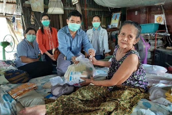 ภาพประกอบข่าว ลำดับที่ 8 จาก ออกเยี่ยมผู้สูงอายุที่มีภาวะติดบ้านและติดเตียงในเขตเทศบาลเมืองอุทัยธานี
