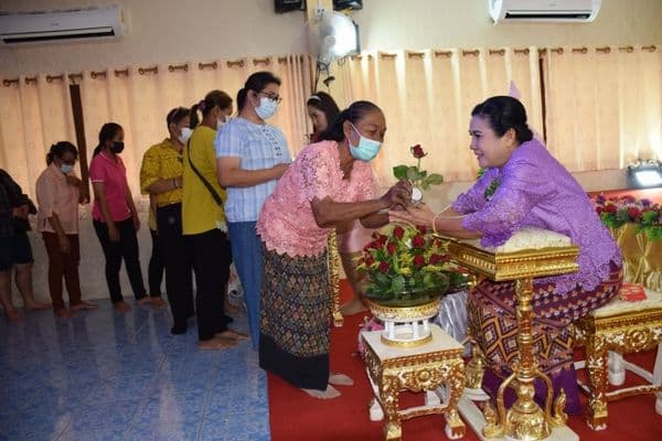 ภาพประกอบข่าว ลำดับที่ 36 จาก ร่วมงานมุฑิตาจิต คุณครูเนาวรัตน์ ชินชูศักดิ์ ครูโรงเรียนเทศบาลบ้านปากกะบาด