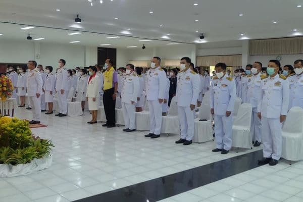 ภาพประกอบข่าว ลำดับที่ 3 จาก ร่วมพิธีวันพระบาทสมเด็จพระพุทธยอดฟ้าจุฬาโลกมหาราช