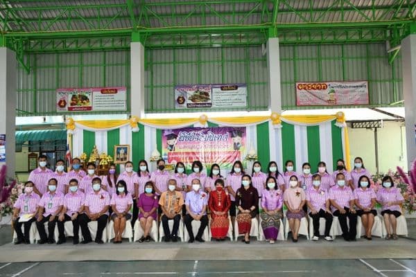 ภาพประกอบข่าว ลำดับที่ 1 จาก พิธีปัจฉิมนิเทศและมอบวุฒิบัตรนักเรียนระดับปฐมวัย ประถมศึกษาปีที่ 6 และมัธยมศึกษาที่ปี 3 โรงเรียนเทศบาลวัดหลวงราชาวาส
