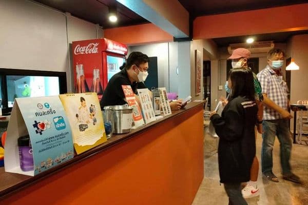 ภาพประกอบข่าว ลำดับที่ 4 จาก ออกตรวจแนะนำร้านค้า ซุปเปอร์มาร์เกตสถานประกอบการตลาดสดฯในเขตเทศบาลเมืองอุทัยธานี ตามคำสั่งจังหวัดอุทัยธานี