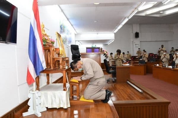 ภาพประกอบข่าว ลำดับที่ 1 จาก ประชุมสภาเทศบาลเมืองอุทัยธานีครั้งแรก