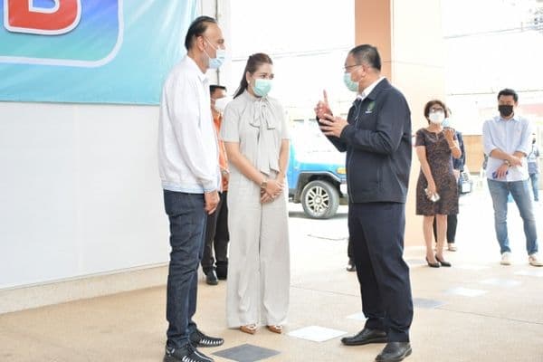 ภาพประกอบข่าว ลำดับที่ 1 จาก มอบเตียงเพื่อใช้กับโรงพยาบาลสนามจังหวัดอุทัยธานี
