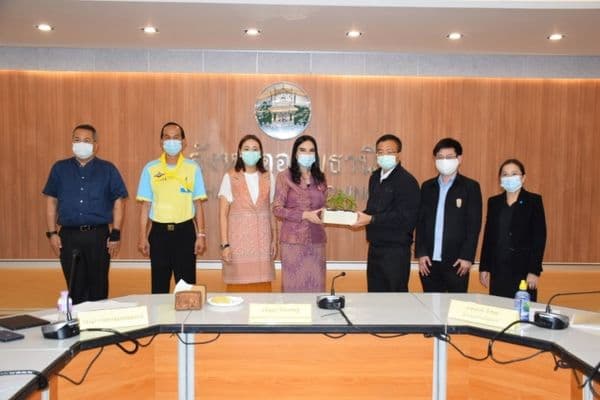 ภาพประกอบข่าว ลำดับที่ 4 จาก ร่วมประชุมคณะกรรมการโรคติดต่อจังหวัดอุทัยธานี