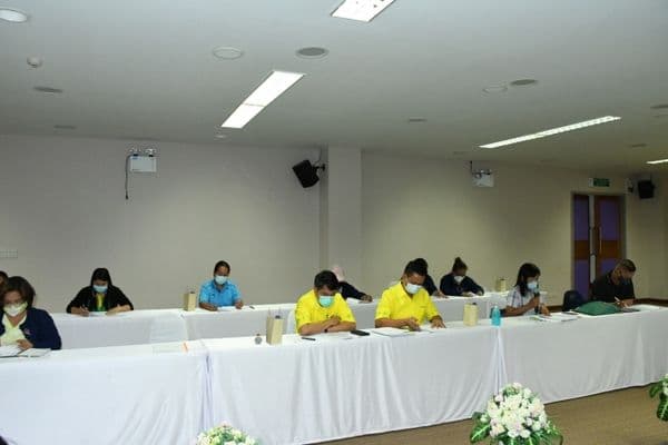 ภาพประกอบข่าว ลำดับที่ 7 จาก ประชุมคณะกรรมการแก้ไขปัญหาที่อยู่อาศัยที่ดินทำกินและเมืองคุณภาพชีวิตฯ กับ พอช.
