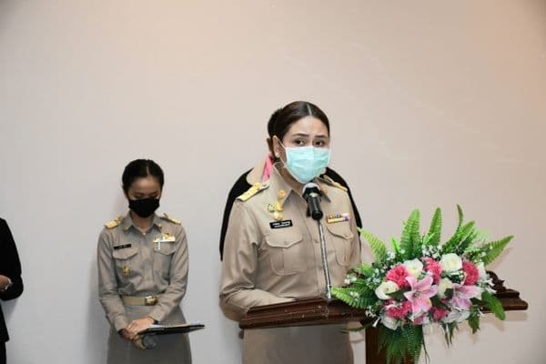 ภาพประกอบข่าว ลำดับที่ 5 จาก ร่วมพิธีลงนามบันทึกข้อตกลง (MOU) ว่าด้วยความร่วมมือการแก้ไขปัญหาที่อยู่อาศัย ที่ดินและการพัฒนาคุณภาพชีวิตผู้มีรายได้น้อย รอบเขาสะแกกรัง