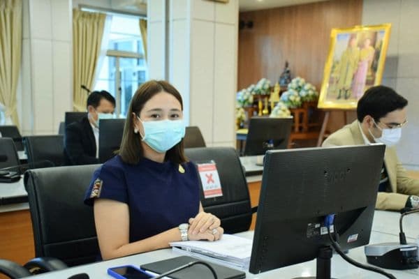 ภาพประกอบข่าว ลำดับที่ 3 จาก ประชุมหารือการพัฒนาที่อยู่อาศัยและที่ทำกินในเขตเมืองและชนบท ร่วมกับสถาบันพัฒนาองค์กรชุมชน