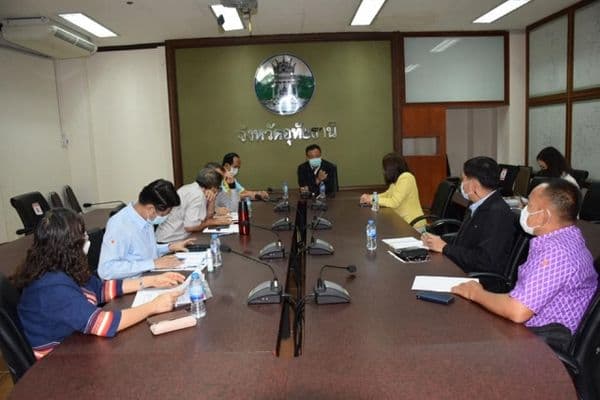 ภาพประกอบข่าว ลำดับที่ 2 จาก ร่วมหารือปัญหาความเดือดร้อนของประชาชนที่ได้รับผลกระทบจากโควิด