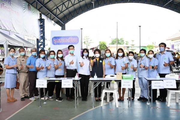 ภาพประกอบข่าว ลำดับที่ 5 จาก พิธีเปิด Kick Off ฉีดวัคซีนป้องกัน covid-19 ของจังหวัดอุทัยธานี
