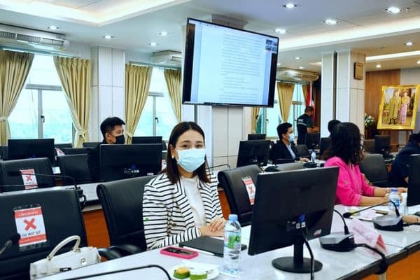 ภาพประกอบข่าว ลำดับที่ 3 จาก ร่วมประชุมคณะกรรมการการขับเคลื่อนไทยไปด้วยกันจังหวัดอุทัยธานี ครั้งที่ 1/2564