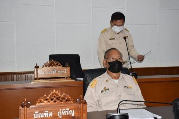 ภาพประกอบข่าว ลำดับที่ 11 จาก ประชุมสภาเทศบาลเมืองอุทัยธานี สมัยสามัญ สมัยแรก ครั้งที่ 2