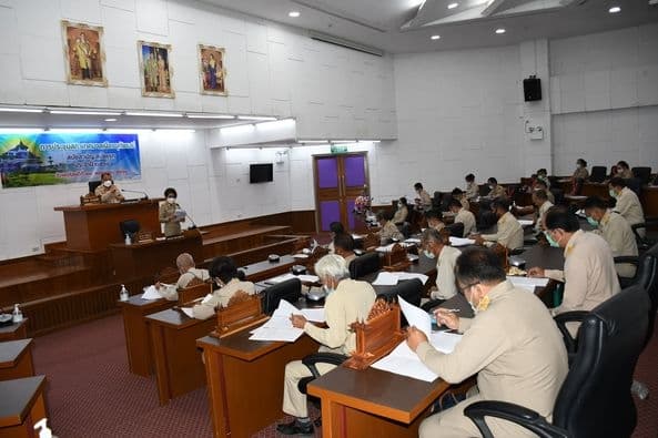 ภาพประกอบข่าว ลำดับที่ 7 จาก ประชุมสภาเทศบาลเมืองอุทัยธานี สมัยสามัญ สมัยแรก ประจำปี 2564 โดยนายกฯปานัดฌา ไทยเศรษฐ์ นายกเทศมนตรีเมืองอุทัยธานี ได้แถลงนโยบายการบริหารงานต่อสภาเทศบาลเมืองอุทัยธานี
