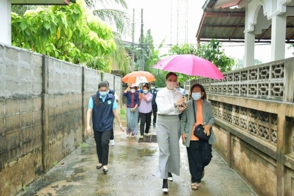 ภาพประกอบข่าว ลำดับที่ 2 จาก งพื้นที่ตรวจเยี่ยมบ้านประชาชนชุมชนที่ 2 พิชัยสวรรค์