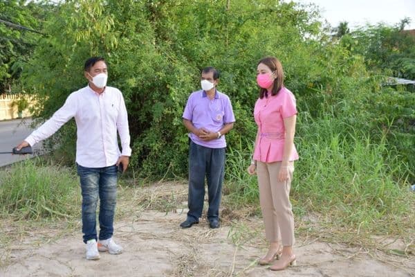 ภาพประกอบข่าว ลำดับที่ 1 จาก สำรวจพื้นที่น้ำท่วมขังระบายไม่ทันเมื่อฝนตกหนักบริเวณชุมชน 14 อมฤตวารี