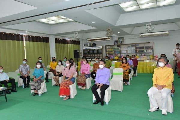 ภาพประกอบข่าว ลำดับที่ 13 จาก งานแสดงมุทิตาจิตครูโรงเรียนเทศบาลวัดหลวงราชาวาสฯ