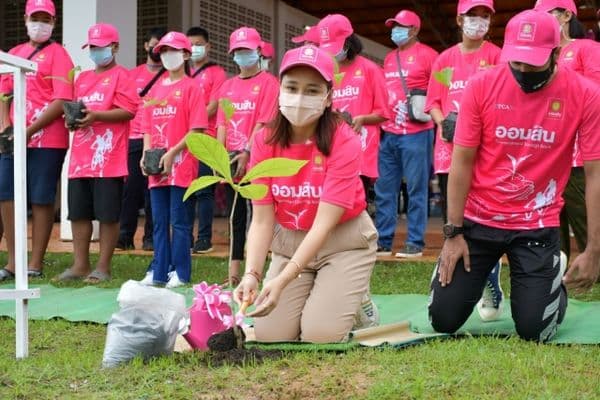 ภาพประกอบข่าว ลำดับที่ 9 จาก ร่วมพิธีปลูกต้นไม้เฉลิมพระเกียรติฯ