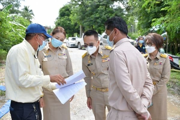 ภาพประกอบข่าว ลำดับที่ 3 จาก รับมอบเครื่องสูบน้ำจากโยธาธิการจังหวัดและติดตั้งไว้บริเวณประตูน้ำวัดพิชัยฯ