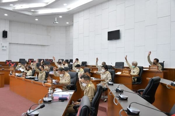 ภาพประกอบข่าว ลำดับที่ 11 จาก ประชุมสภาเทศบาลเมืองอุทัยธานี สมัยสามัญ สมัยที่ 3 ครั้งที่ 2 ประจำปี 2564