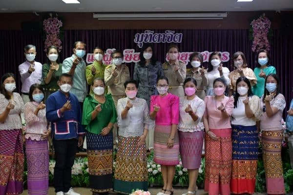 ภาพประกอบข่าว ลำดับที่ 6 จาก เทศบาลเมืองอุทัยธานีแสดงมุฑิตาจิตแด่ผู้เกษียณอายุราชการและผู้ลาออกจากราชการ