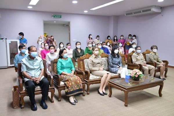 ภาพประกอบข่าว ลำดับที่ 33 จาก เทศบาลเมืองอุทัยธานีแสดงมุฑิตาจิตแด่ผู้เกษียณอายุราชการและผู้ลาออกจากราชการ