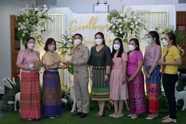 ภาพประกอบข่าว ลำดับที่ 43 จาก เทศบาลเมืองอุทัยธานีแสดงมุฑิตาจิตแด่ผู้เกษียณอายุราชการและผู้ลาออกจากราชการ