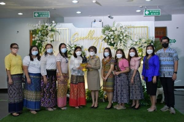 ภาพประกอบข่าว ลำดับที่ 56 จาก เทศบาลเมืองอุทัยธานีแสดงมุฑิตาจิตแด่ผู้เกษียณอายุราชการและผู้ลาออกจากราชการ