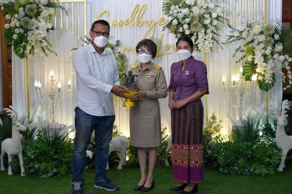 ภาพประกอบข่าว ลำดับที่ 61 จาก เทศบาลเมืองอุทัยธานีแสดงมุฑิตาจิตแด่ผู้เกษียณอายุราชการและผู้ลาออกจากราชการ