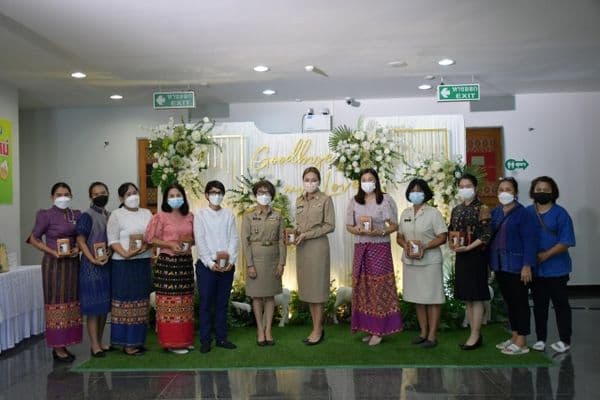 ภาพประกอบข่าว ลำดับที่ 65 จาก เทศบาลเมืองอุทัยธานีแสดงมุฑิตาจิตแด่ผู้เกษียณอายุราชการและผู้ลาออกจากราชการ