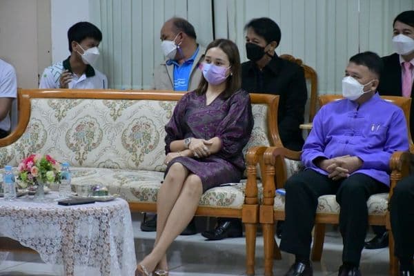 ภาพประกอบข่าว ลำดับที่ 3 จาก ร่วมพิธีเปิดการอบรมโครงการพัฒนาผู้บริหารและครูสู่วิทยฐานะที่สูงขึ้น