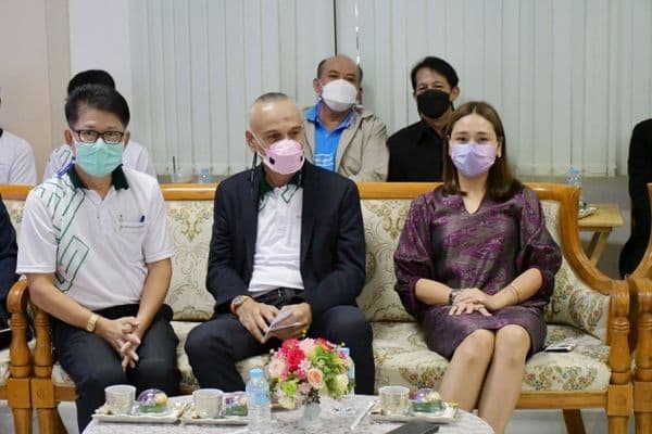 ภาพประกอบข่าว ลำดับที่ 5 จาก ร่วมพิธีเปิดการอบรมโครงการพัฒนาผู้บริหารและครูสู่วิทยฐานะที่สูงขึ้น