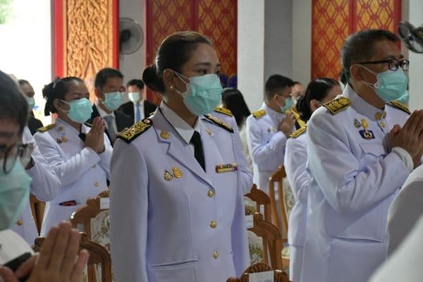 ภาพประกอบข่าว ลำดับที่ 4 จาก ร่วมพิธีถวายผ้าพระกฐินพระราชทาน ณ วัดมณีสถิตกปิฏฐาราม