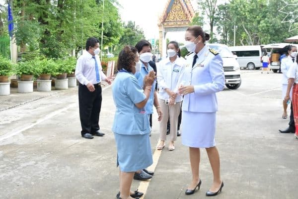 ภาพประกอบข่าว ลำดับที่ 7 จาก ร่วมพิธีถวายผ้าพระกฐินพระราชทาน ณ วัดมณีสถิตกปิฏฐาราม
