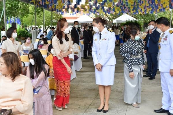 ภาพประกอบข่าว ลำดับที่ 10 จาก ร่วมพิธีถวายผ้าพระกฐินพระราชทาน ณ วัดมณีสถิตกปิฏฐาราม