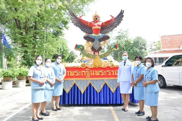 ภาพประกอบข่าว ลำดับที่ 14 จาก ร่วมพิธีถวายผ้าพระกฐินพระราชทาน ณ วัดมณีสถิตกปิฏฐาราม
