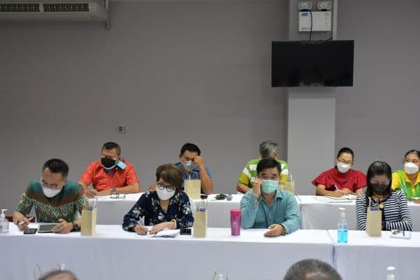 ภาพประกอบข่าว ลำดับที่ 3 จาก ประชุมเตรียมการจัดงานประเพณีลอยกระทง ประจำปี 2564
